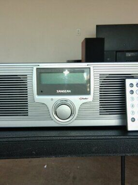SANGEAN HD Radio Model No. HDR-1 HD AM/FM/HD WOOD GRAIN Digital Receiver Stereo